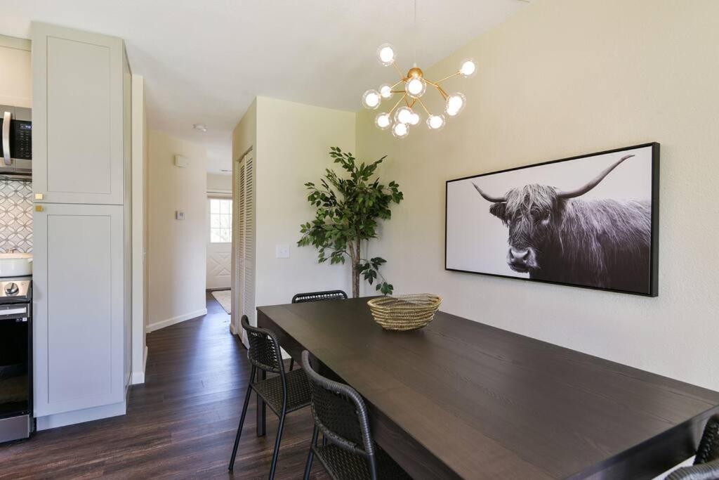 Sparkling Designer 3 Bed Suite By Taneycomo Branson Kültér fotó