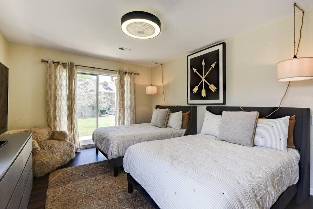 Sparkling Designer 3 Bed Suite By Taneycomo Branson Kültér fotó